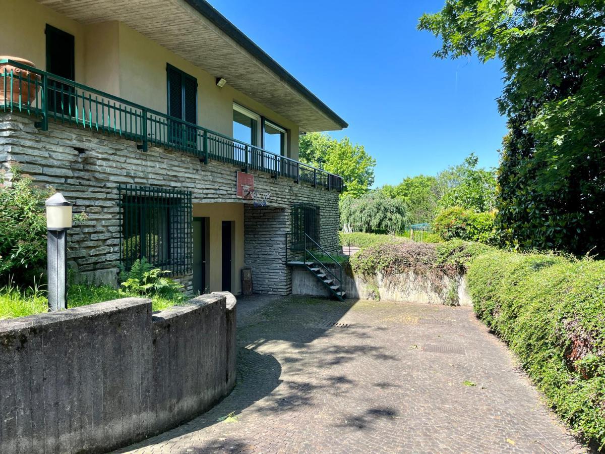 Lukas Home Con Il Cuore Appartamento 3 Camere Al Piano Terra E Appartamento 1 Camera In Taverna Merone Ngoại thất bức ảnh